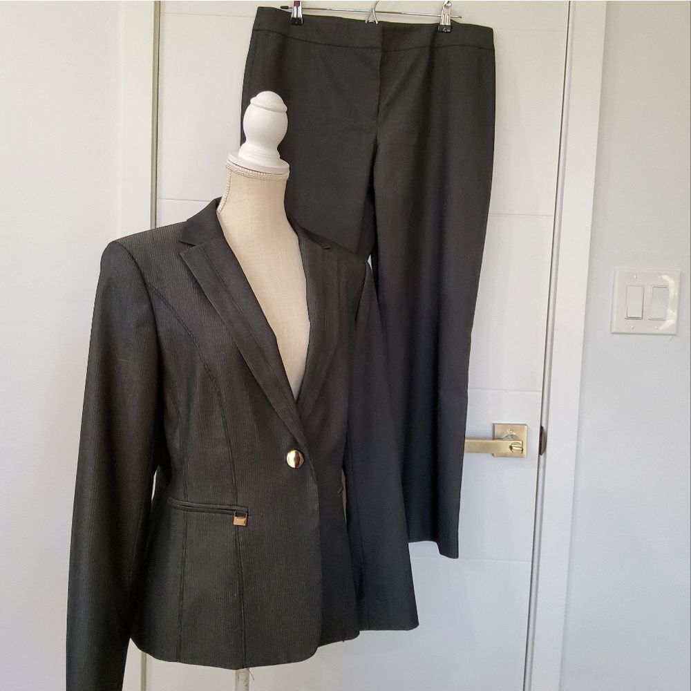 John Meyer Two Pieces Pants Suit Size 12